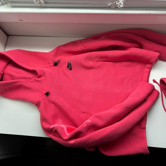Pink Medium Nike Women's Sportswear Tech Fleece Oversized Hoodie - Picture 4 of 6